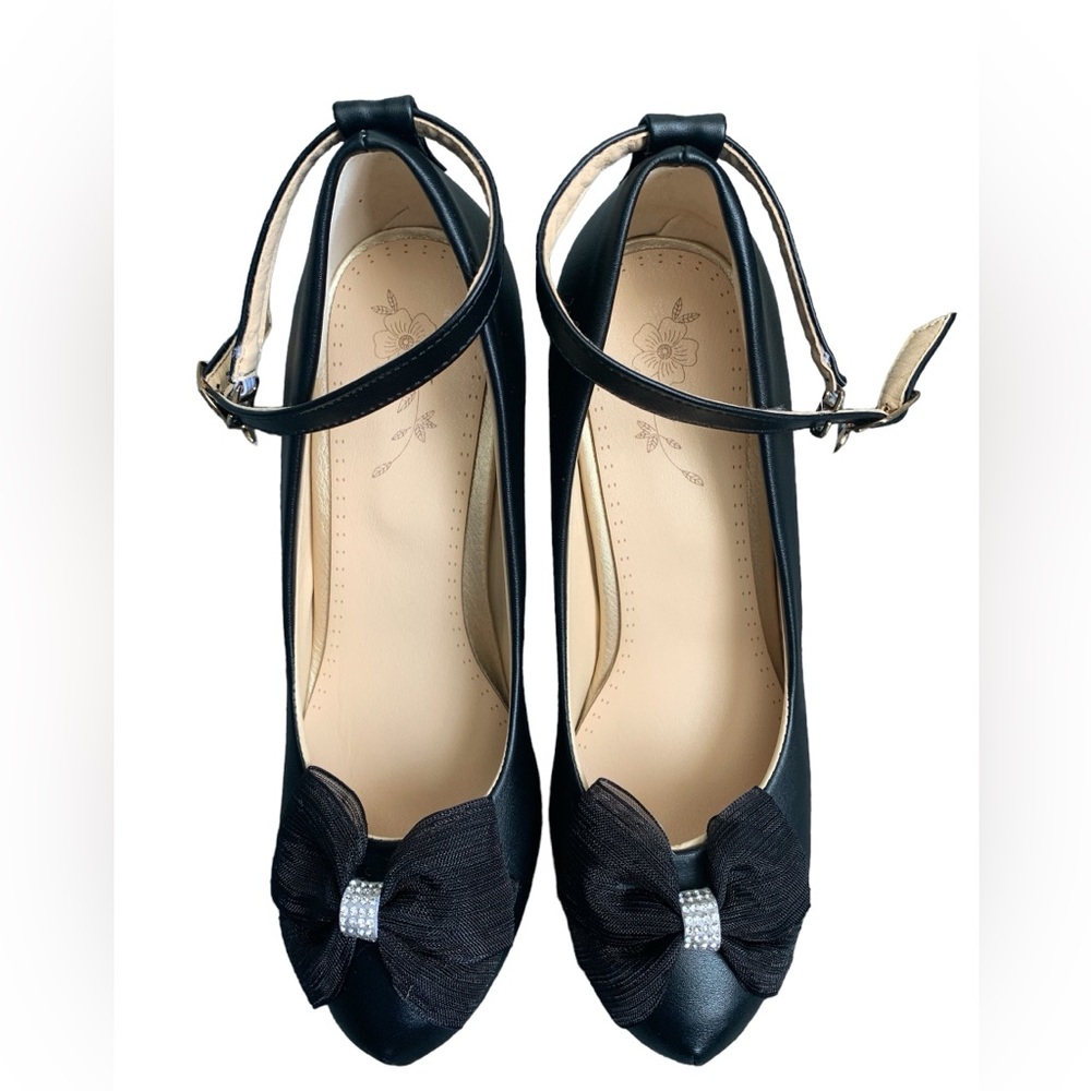 Black Mary Jane Style Pumps with Straps size 37 - Picture 2 of 10